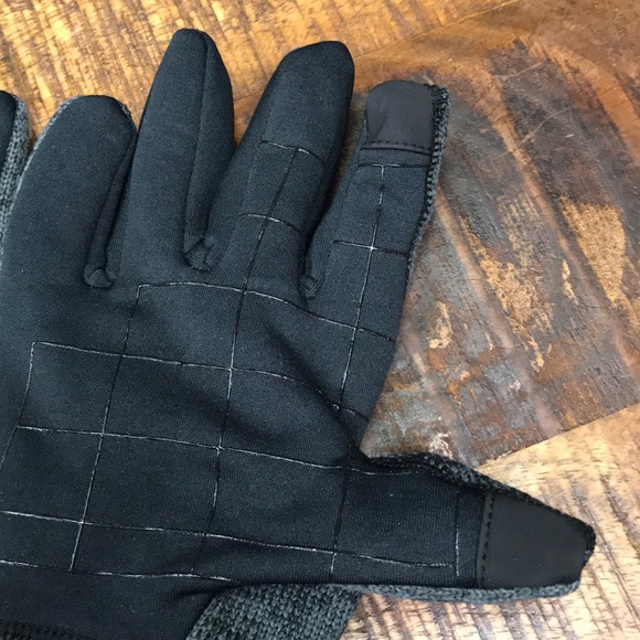 Levi's Intellitouch Heathered Knit Gloves Gray - Picture 4 of 7